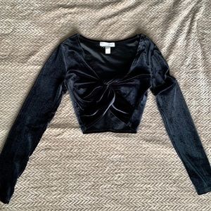 Velvet long sleeve crop top